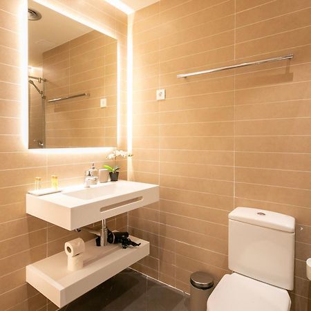 Fisa Rentals Ramblas Apartments Barcelona Zewnętrze zdjęcie