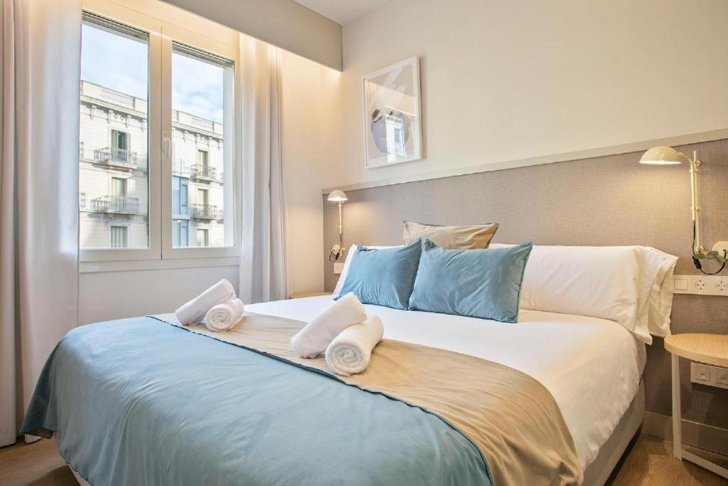 Fisa Rentals Ramblas Apartments Barcelona Zewnętrze zdjęcie