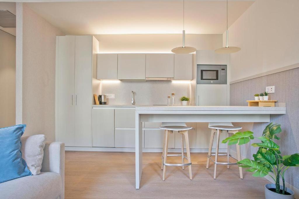 Fisa Rentals Ramblas Apartments Barcelona Zewnętrze zdjęcie