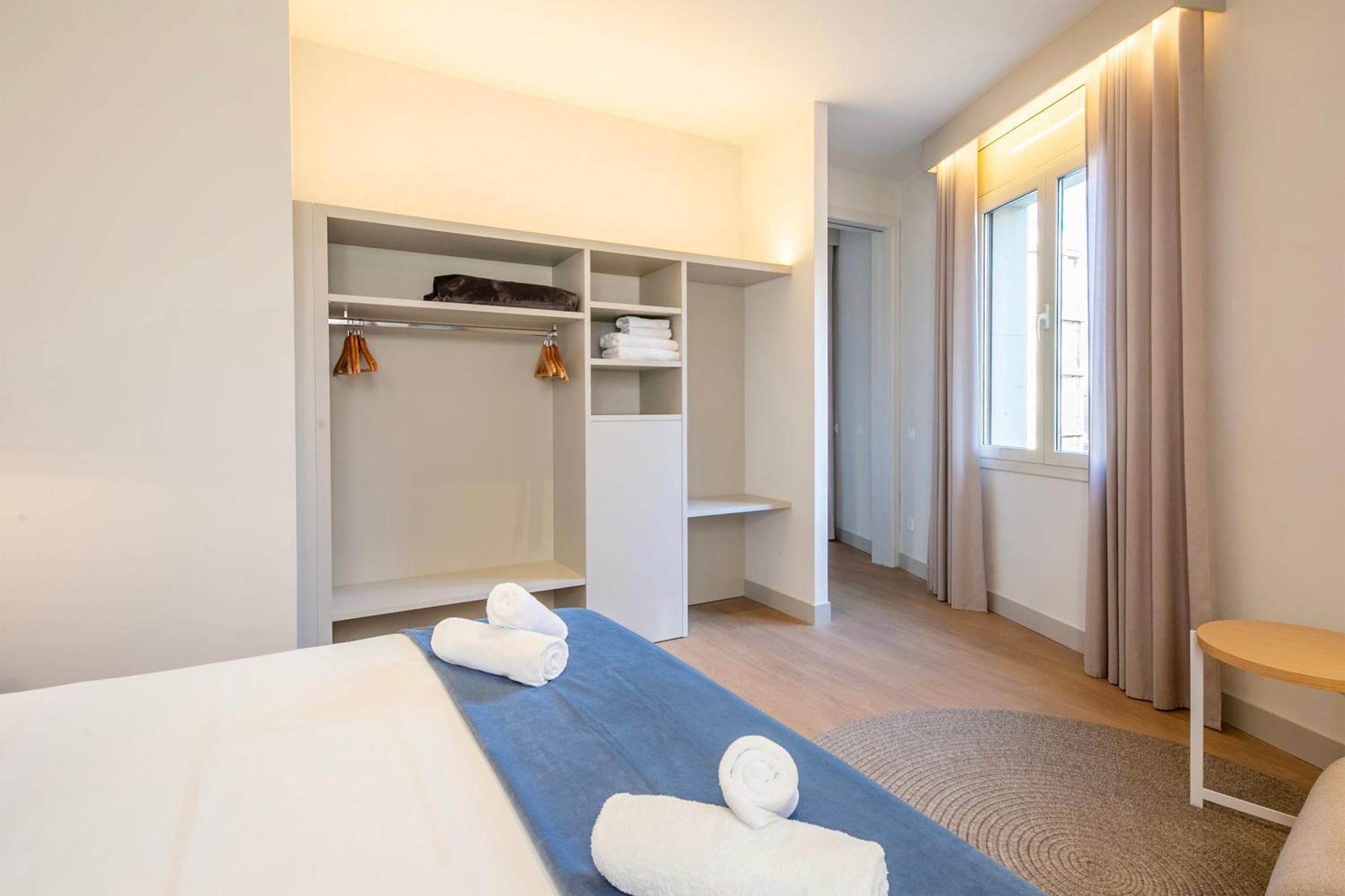 Fisa Rentals Ramblas Apartments Barcelona Zewnętrze zdjęcie